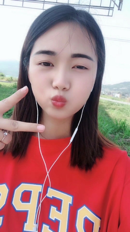 深拥必定温暖的第一张照片--连城交友网