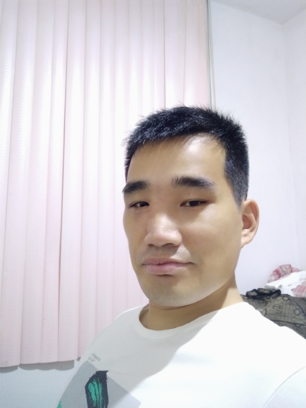 大男孩的第一张照片--连城交友网