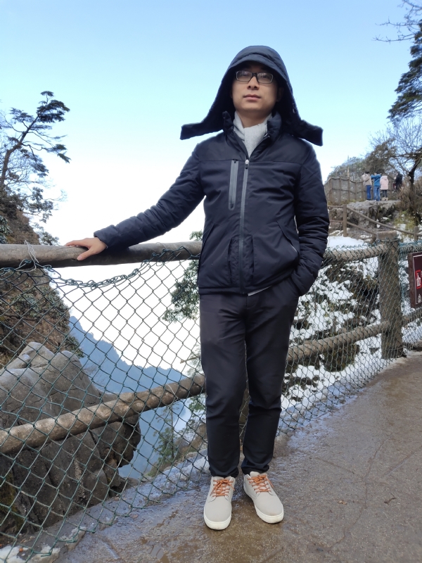 记录的地平线的第一张照片--连城交友网