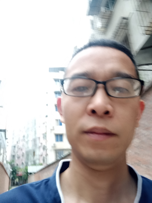 眼镜的第一张照片--连城交友网