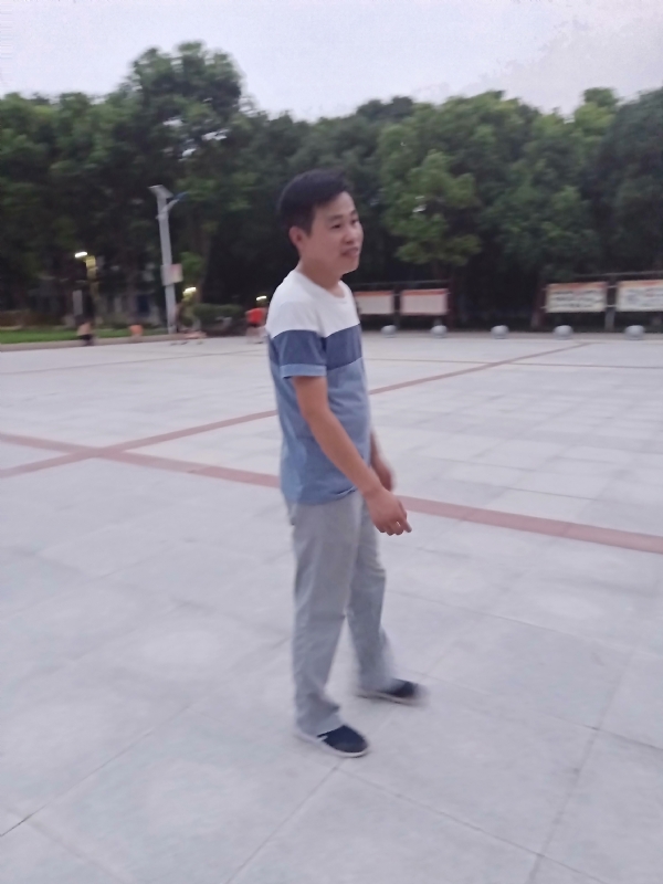 一笑的第一张照片--连城交友网