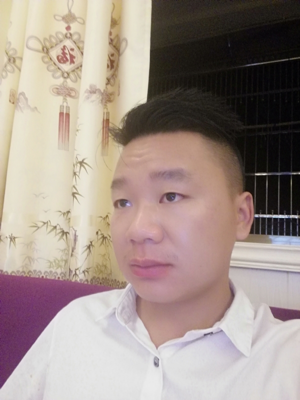王梓林的第一张照片--连城交友网
