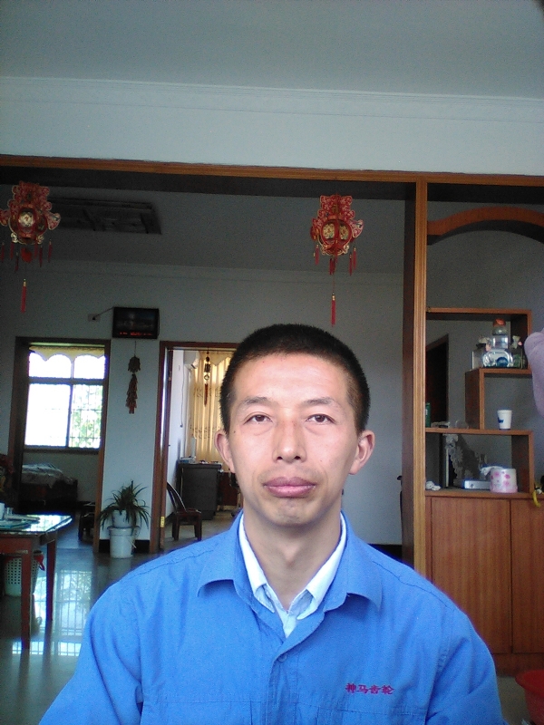 红玫瑰的第一张照片--连城交友网