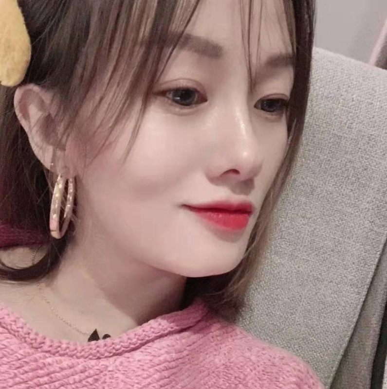 微醺的笑容的第一张照片--连城交友网
