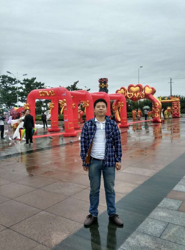 在奋斗的第三张照片--连城交友网