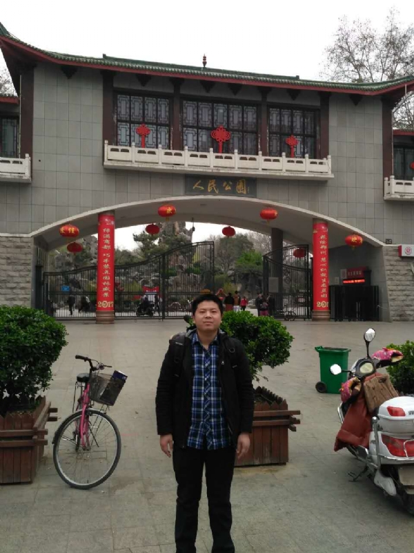 在奋斗的第四张照片--连城交友网