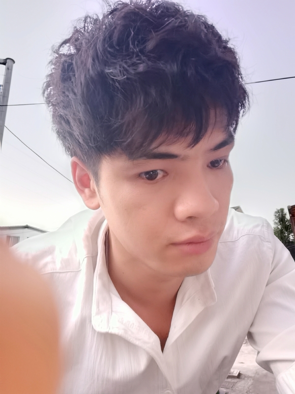 幕后老板的第三张照片--连城交友网