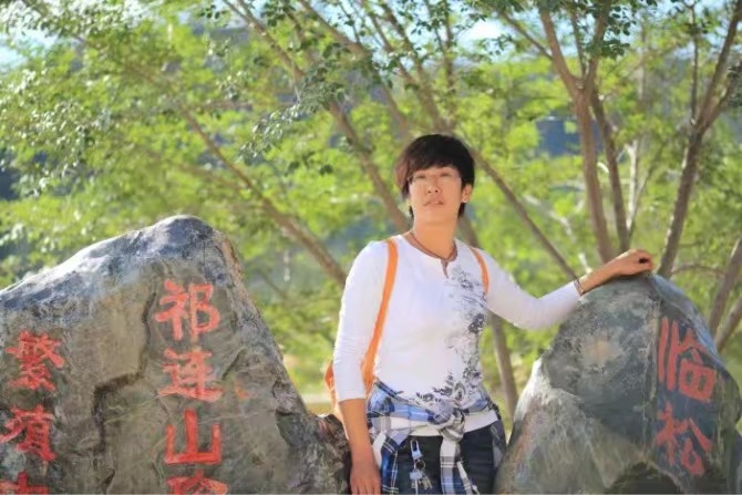 弱水河边青春草的第一张照片--连城交友网