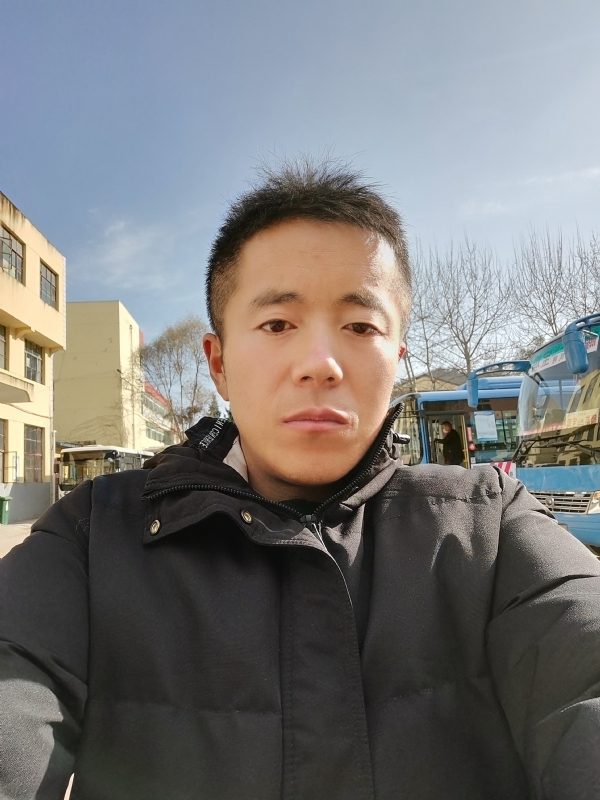 孤独的云的第三张照片--连城交友网
