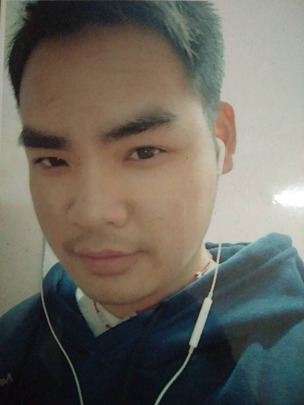 渴望爱的第一张照片--连城交友网