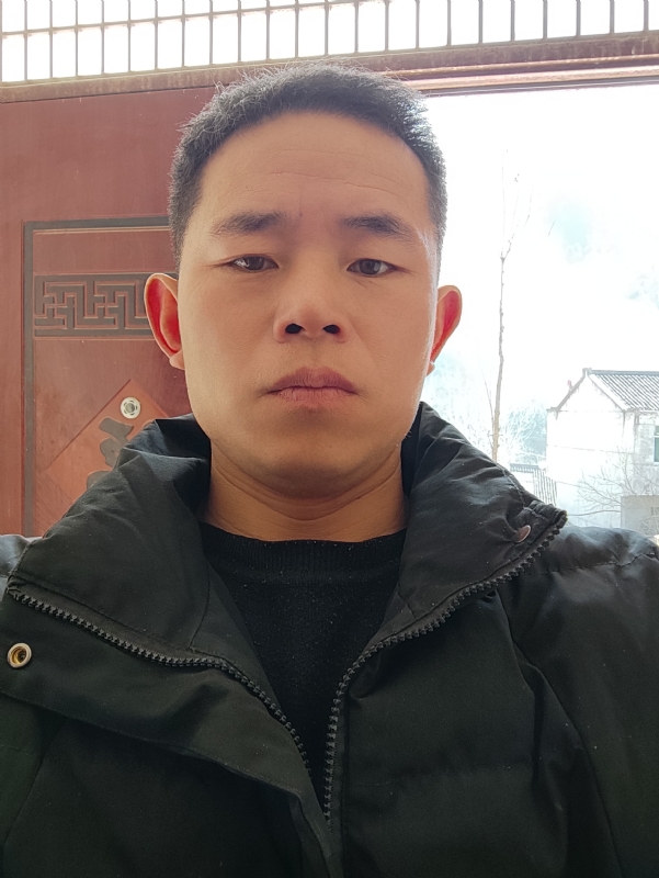 勇敢的成长的第一张照片--连城交友网