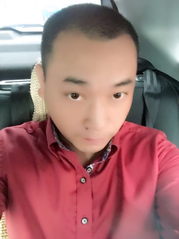 在一个路口等的第一张照片--连城交友网