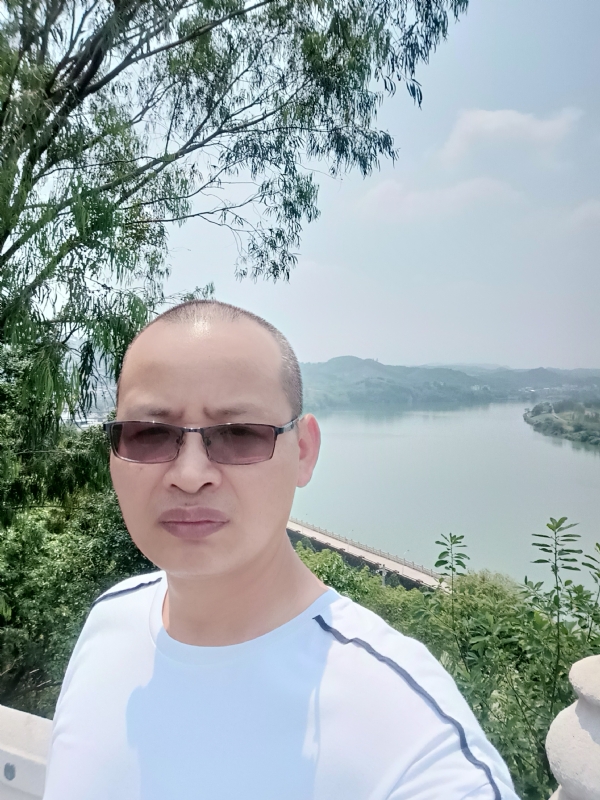随缘随性的第一张照片--连城交友网
