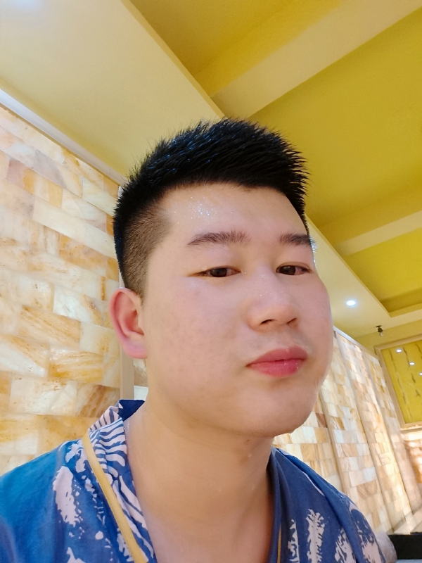 六月与阿十二的第一张照片--连城交友网