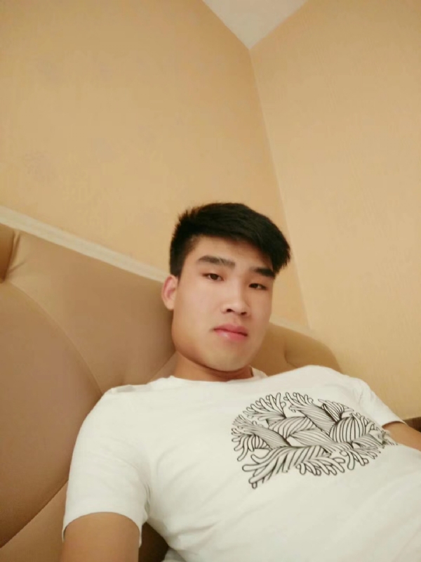 谁不曾孤单上路的第二张照片--连城交友网