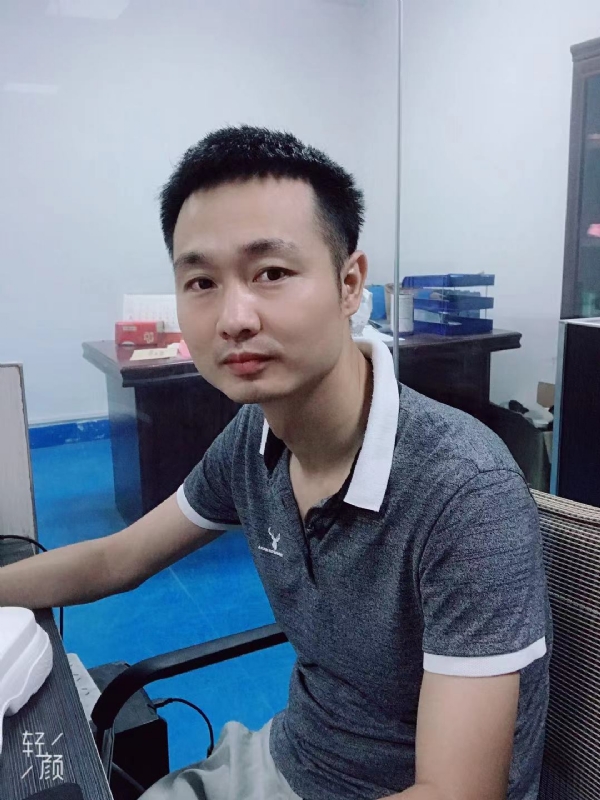不忘初心的第一张照片--连城交友网