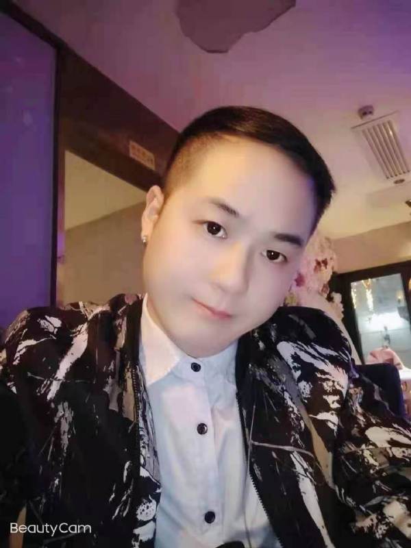 放弃一切，从头再来的第一张照片--连城交友网