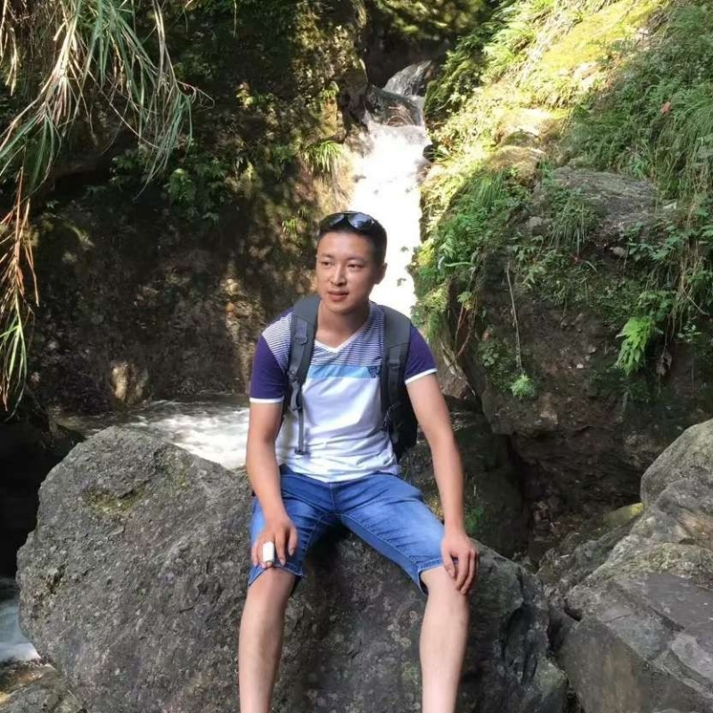 人杰地也灵的第一张照片--连城交友网