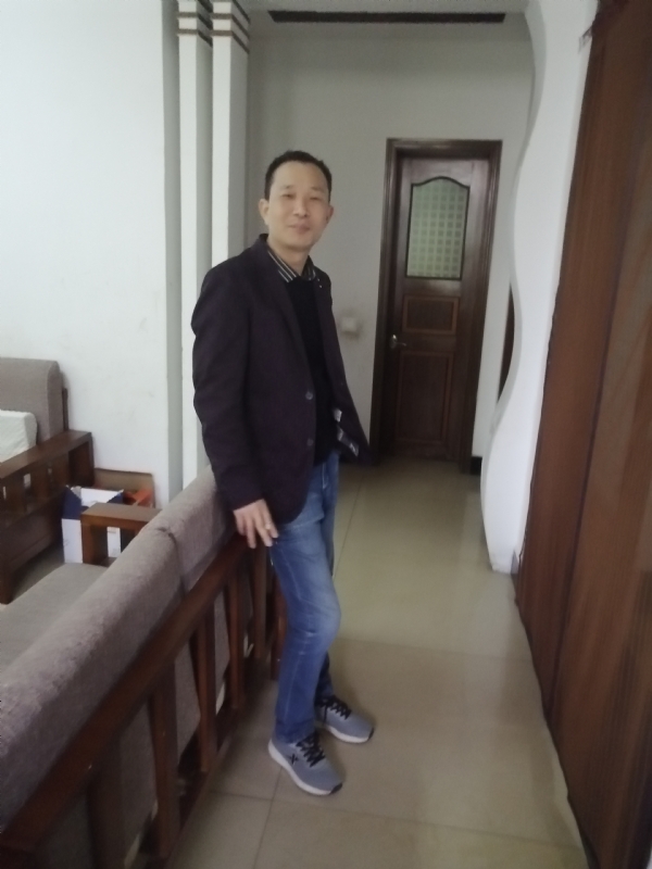 相亲相爱的第一张照片--连城交友网