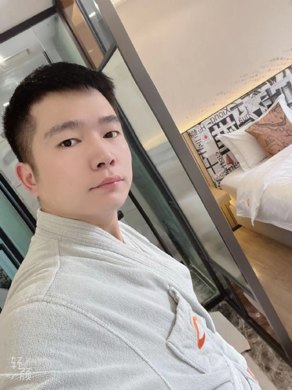 绿帽的第一张照片--连城交友网