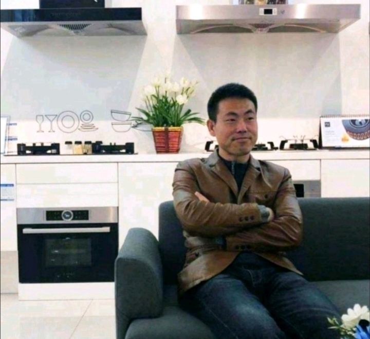 奋斗的执着的第一张照片--连城交友网