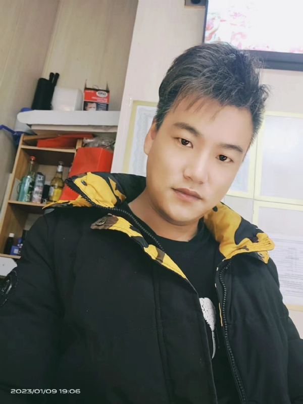 孤酒枕愁眼眠的第二张照片--连城交友网