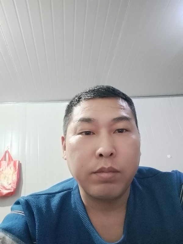 开着拖拉机去兜风的第一张照片--连城交友网