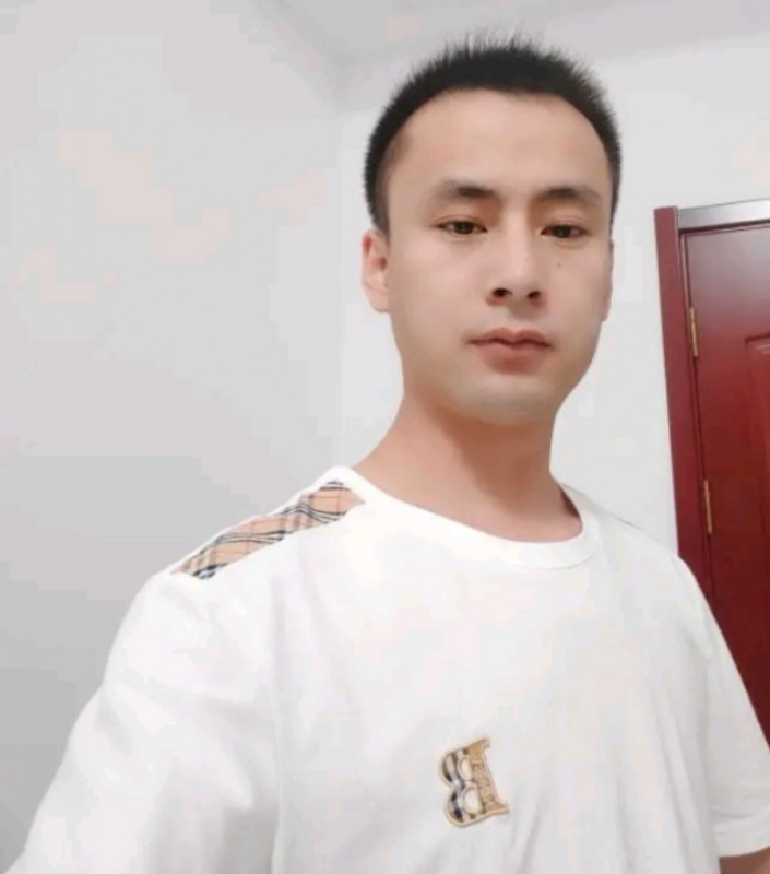 海阔天空的第一张照片--连城交友网