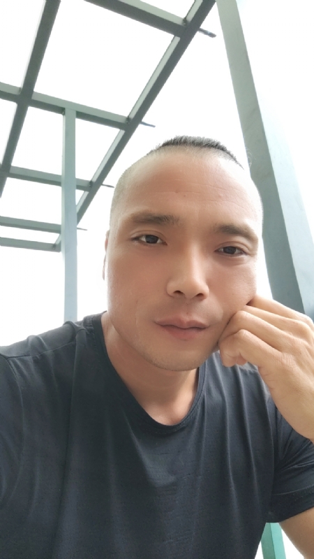 伯爵的第三张照片--连城交友网