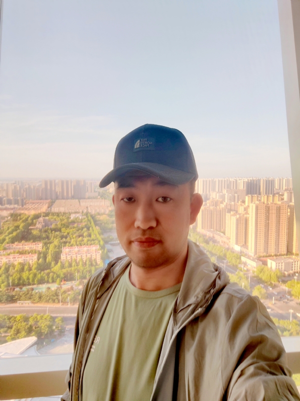 勇攀高峰的第一张照片--连城交友网