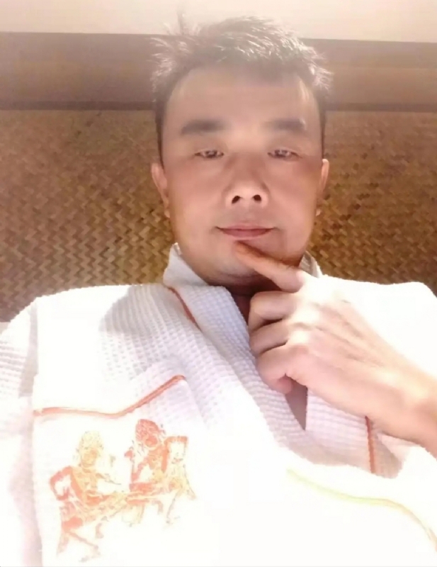青锋的第一张照片--连城交友网