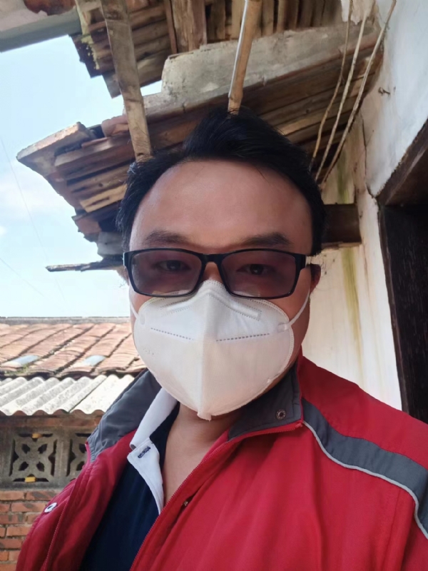 如影随形的第一张照片--连城交友网
