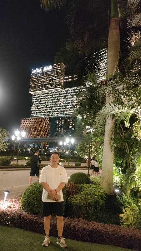 熟悉的身影的第一张照片--连城交友网