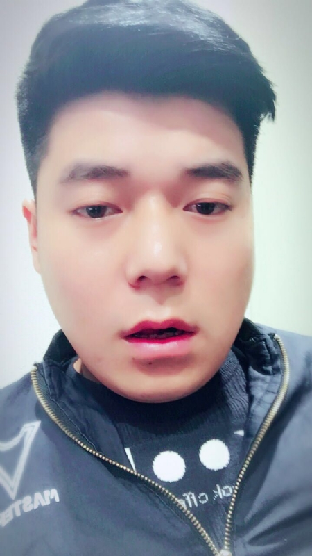 风向决定发型的第一张照片--连城交友网