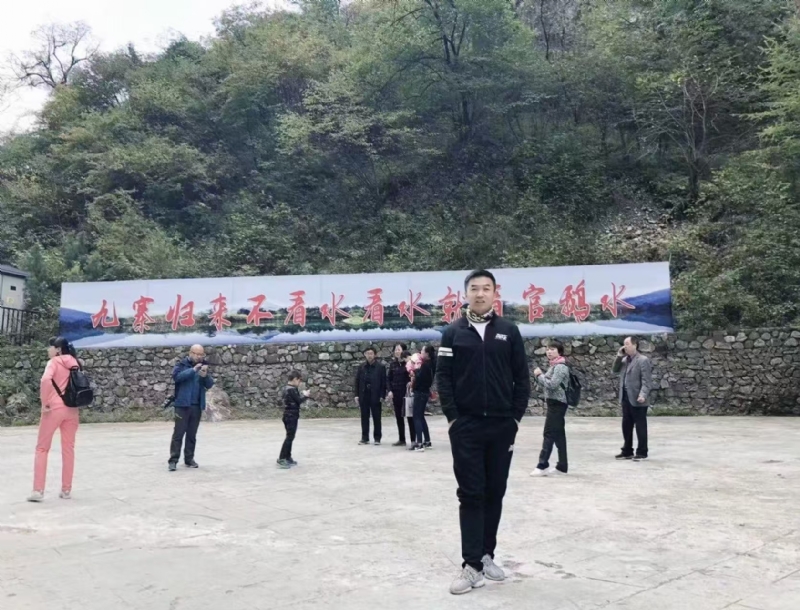 牵手的第一张照片--连城交友网
